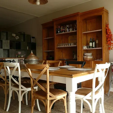 ベッド・アンド・ブレックファスト La Tulipe Perigourdine