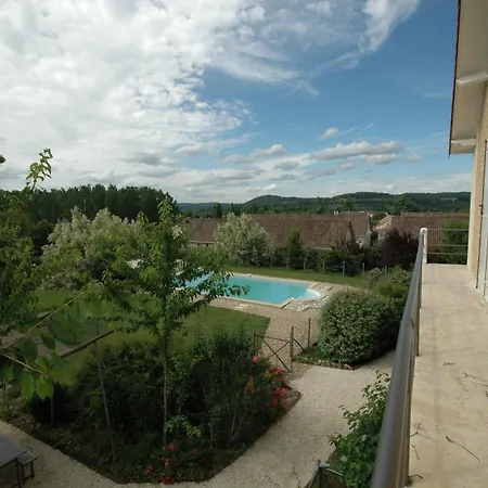 La Tulipe Perigourdine Le Buisson-de-Cadouin