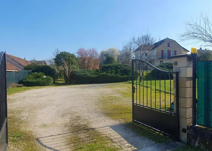 La Tulipe Perigourdine Le Buisson-de-Cadouin