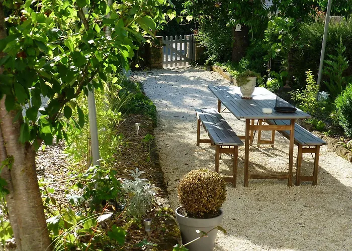 La Tulipe Perigourdine * Le Buisson-de-Cadouin